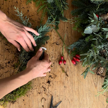 Load image into Gallery viewer, Christmas Wreath-making Workshop