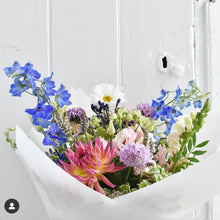 Load image into Gallery viewer, Flower subscription (every two weeks)